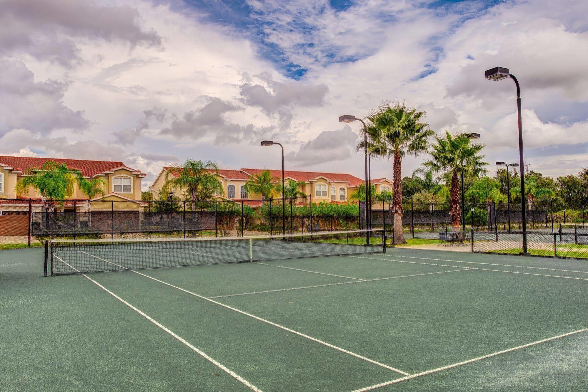 Emerald Greens Condo Resort Tampa Kültér fotó